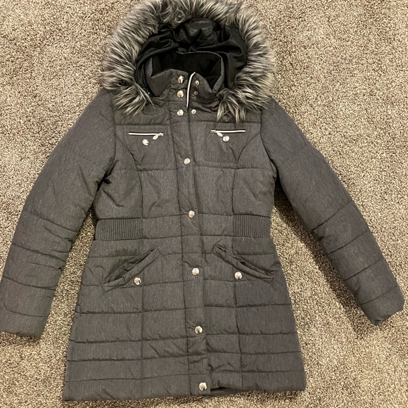 Liz Claiborne Jackets & Blazers - Liz Claiborne Charcoal Puffer Coat with Faux Fur Hood Trim